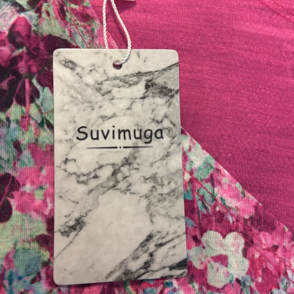 Tank Top Abstract Design by Suvimuga - Picture 4 of 4